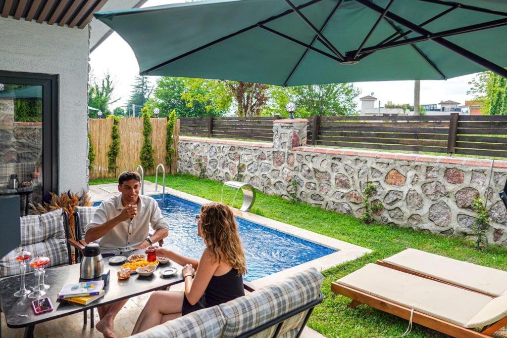 Vital Home Sapanca Isitmali Havuzlu Villa&Bungalov Εξωτερικό φωτογραφία