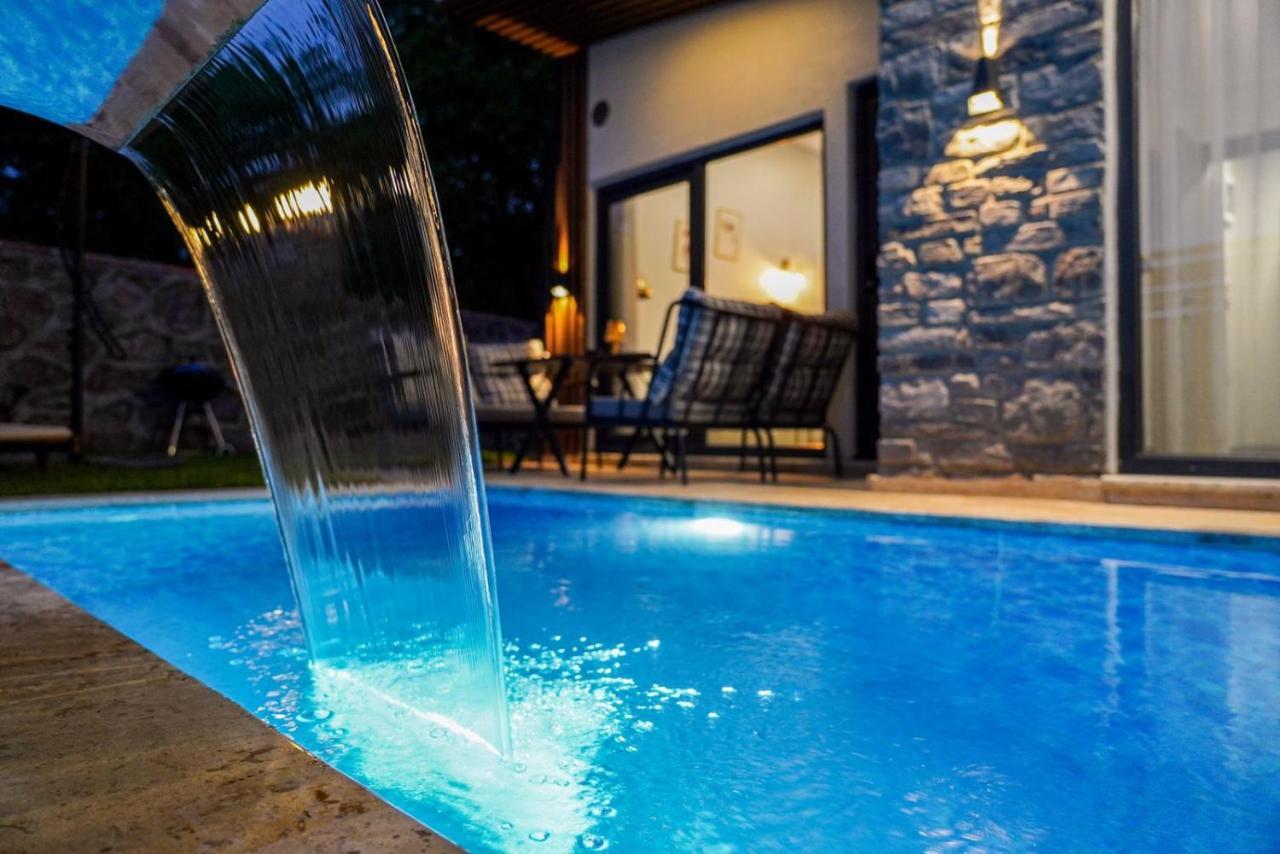 Vital Home Sapanca Isitmali Havuzlu Villa&Bungalov Εξωτερικό φωτογραφία