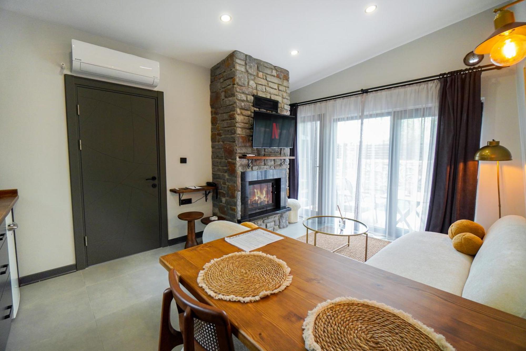 Vital Home Sapanca Isitmali Havuzlu Villa&Bungalov Εξωτερικό φωτογραφία