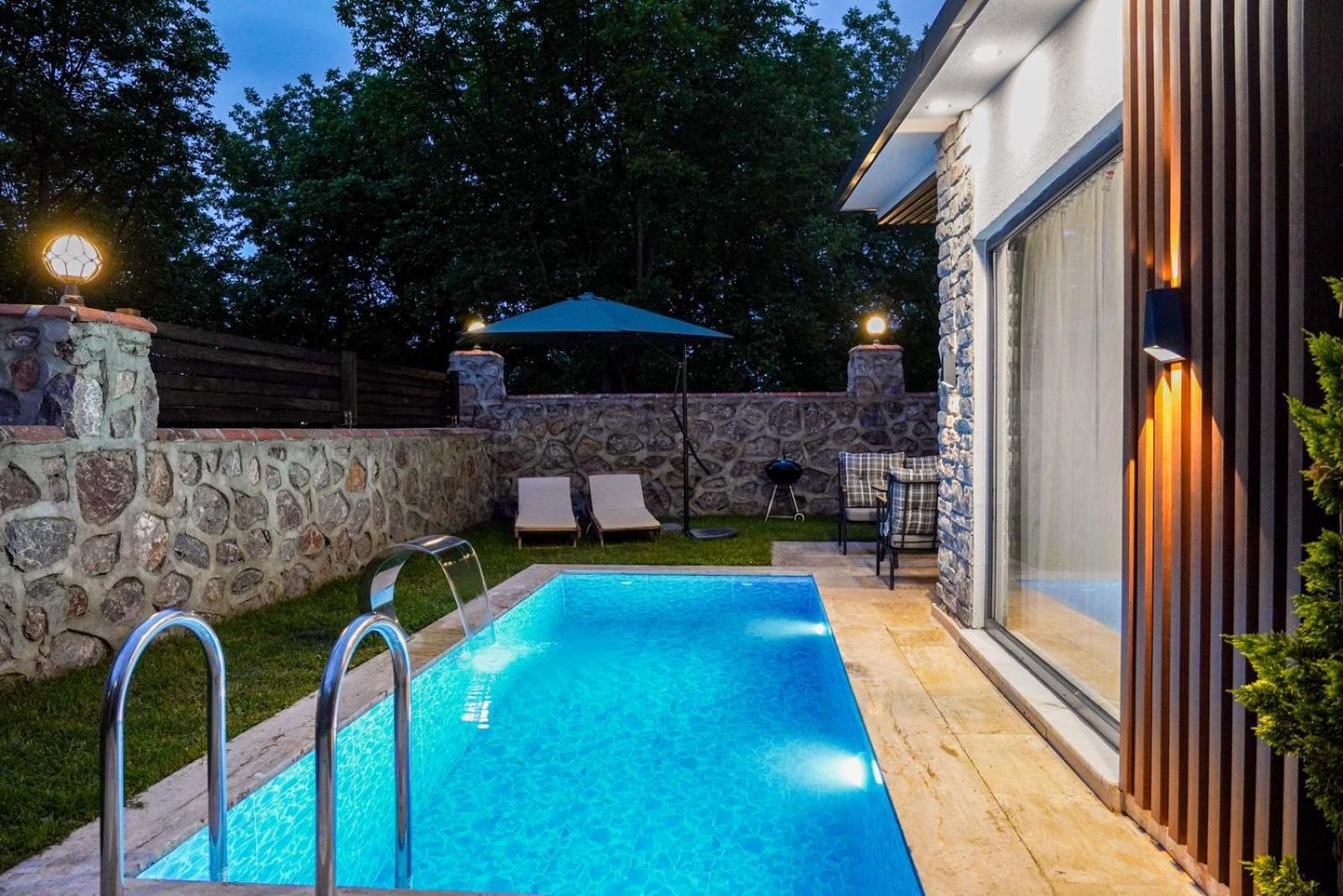 Vital Home Sapanca Isitmali Havuzlu Villa&Bungalov Εξωτερικό φωτογραφία