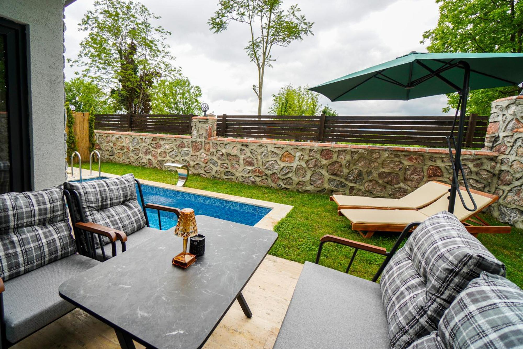 Vital Home Sapanca Isitmali Havuzlu Villa&Bungalov Εξωτερικό φωτογραφία